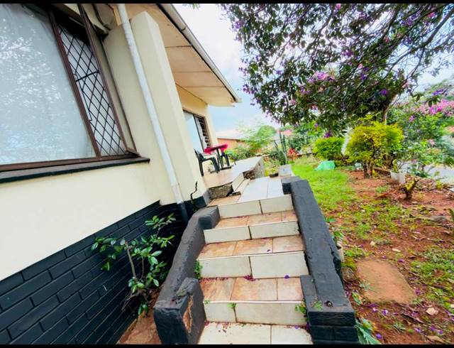 3 BEDROOM HOUSE FOR SALE IN MONTCLAIR